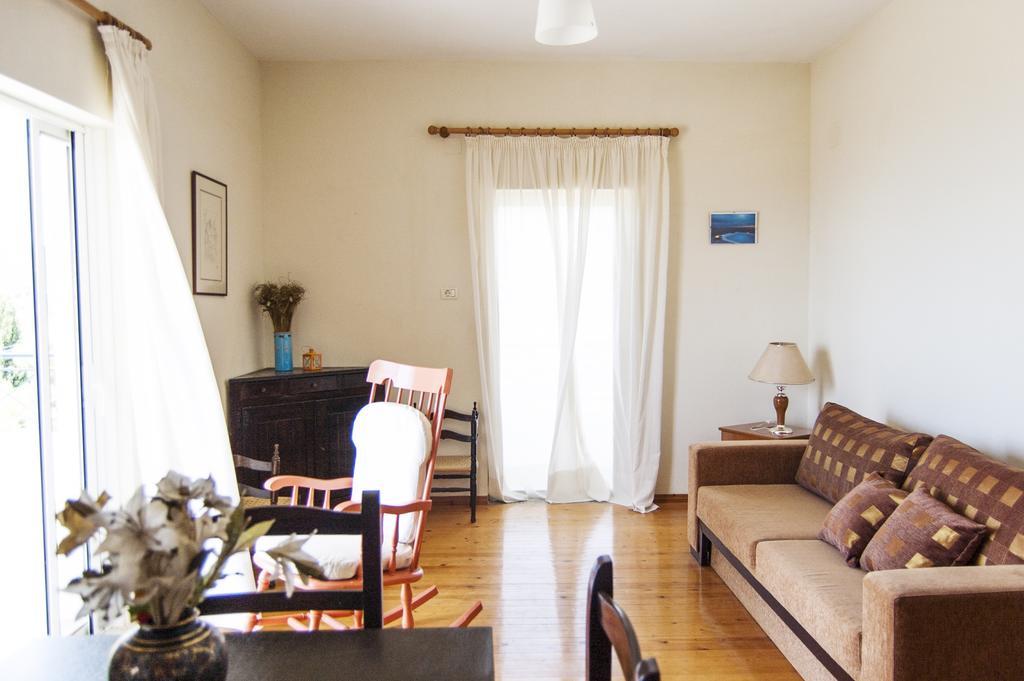 Janakis Apartments Himarë Eksteriør billede